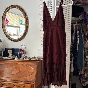 Elegant Burgundy Sleeveless Dress
